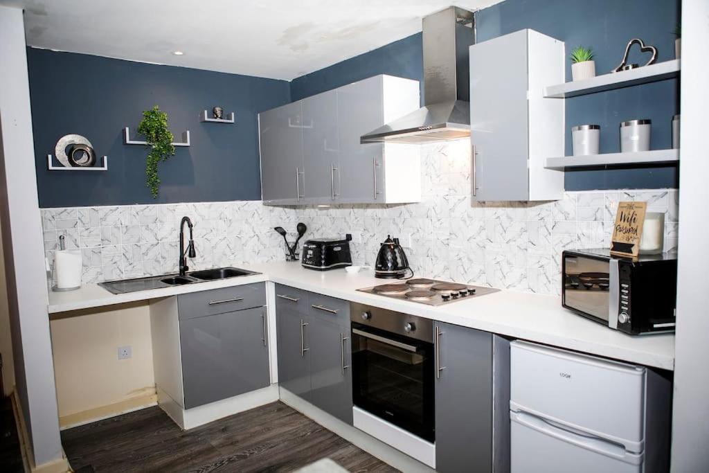 Stylish Two-Bedroom Salford Quays Apartment Manchester Eksteriør bilde